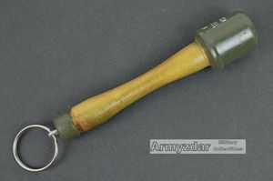 Key ring 'Stielhandgranate'