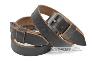 2x Riemen „Poessneck 1942'