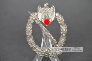 Infanteriesturmabzeichen in silber 'C. E. Juncker'