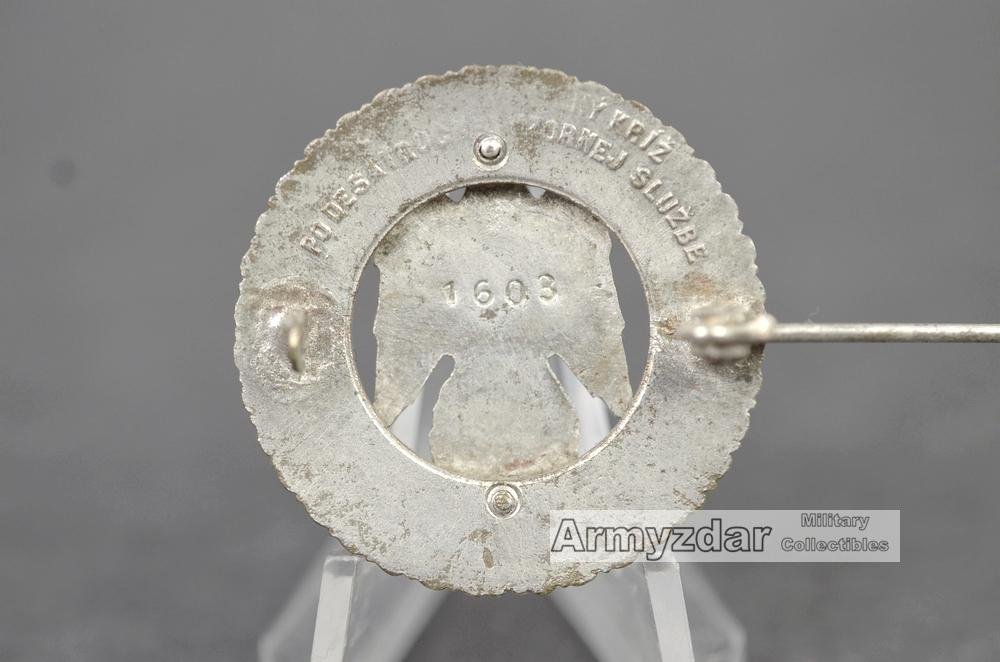 Slovakian Red Cross badge of 10 years service — image 3