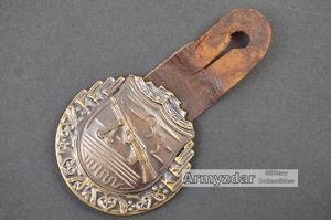 Czechoslovakian bronze badge for light MG shooter