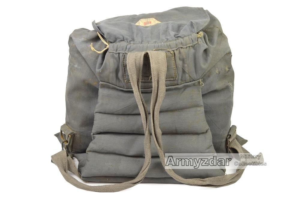 WW2 Italian medic rucksack with full contents — image 2