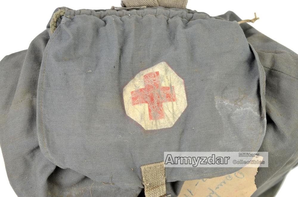 WW2 Italian medic rucksack with full contents — image 3