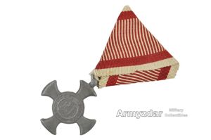 Eisernes Verdienstkreuz am Kriegsband