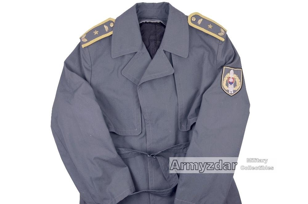 Slovakian general coat — image 2