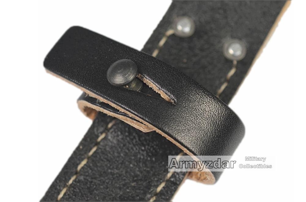 Repro K98 Later war leather bayonet frog — image 3