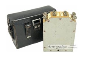 German pouch with phone conector devide