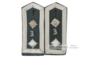 Wehrmacht M35 Oberfeldwebel Shoulder Straps 'Regiment 3'