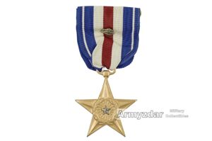 US WW2 Silver star medal with oak leafs