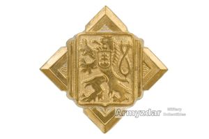 Czechoslovakian visor cap badge