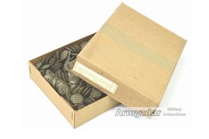 German button 'khaki' 18mm