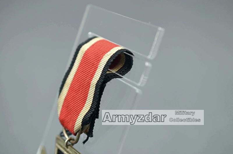 Plastic stand for crosses and medals — image 3