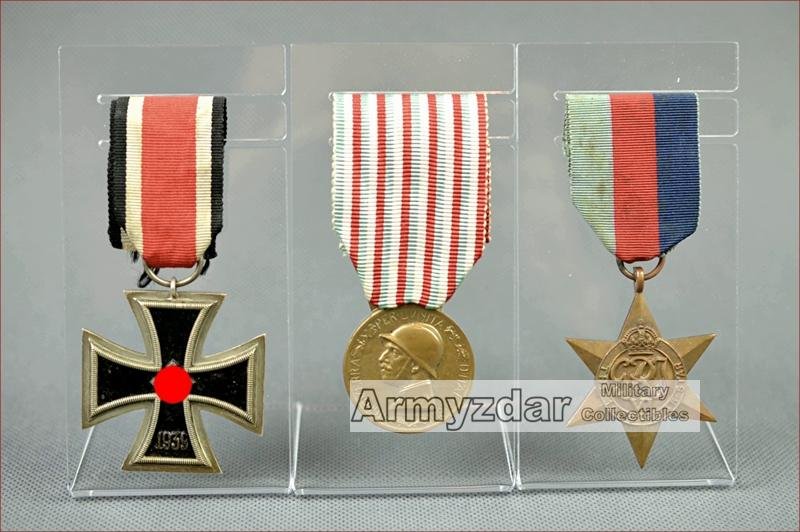 Plastic stand for crosses and medals — image 5