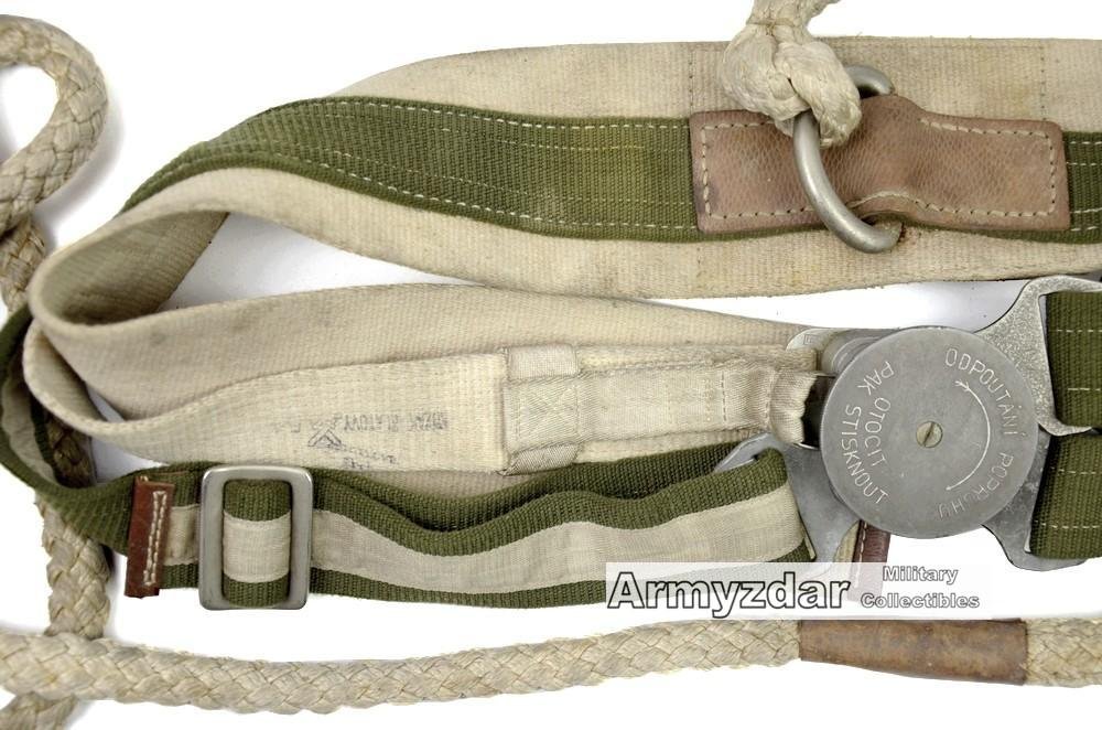 Czechoslovakian patrooper's belt — image 3