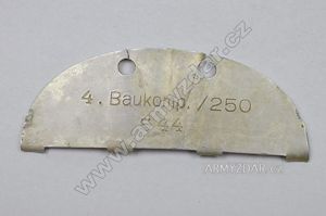 German half dog-tag – 4. Baukomp./250