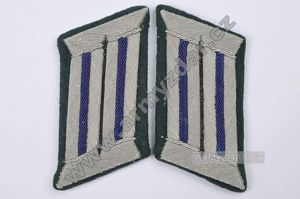 WH officer collar tabs – sanität