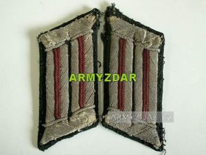 WH officer collar tabs – artillery