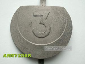 M1915 French adrian helmet badge – 3. Shooting regiment