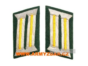 WH Officers collar tabs – cavalry