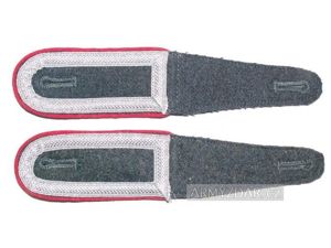 LW shoulderboards – antiaircraft artillery unterfeldwebel