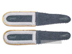 LW shoulderboards – paratroops, pilots unterfeldwebel