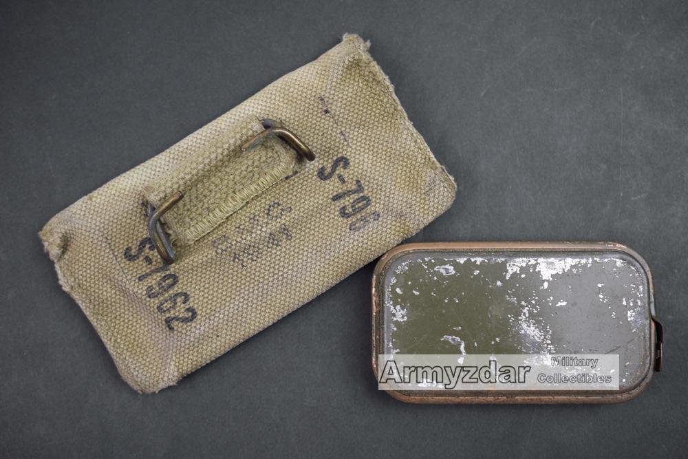 US M1942 Tan first aid pouch + dressing '1941' — image 2