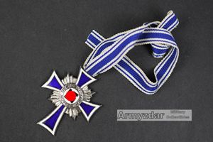 Ehrenkreuz der Deutschen Mutter in silber