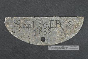 WH Half Dog-tag 'St.Kp.L.Sch.E.Btl.2'