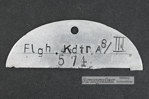LW Half Dog-tag 'Flgh.Kdtr. A8/III'