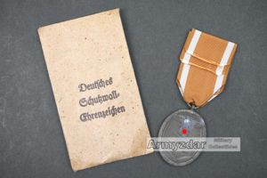 Deutsches Schutzwallehrenzeichen + bag