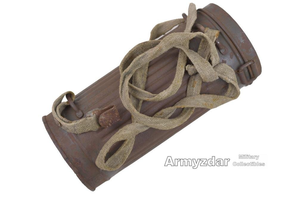 Gasmaske mit tragerbüsche Modell 1938 '44' — image 3