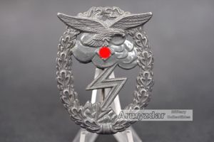 Erdkampfabzeichen „Arno Wallpach'