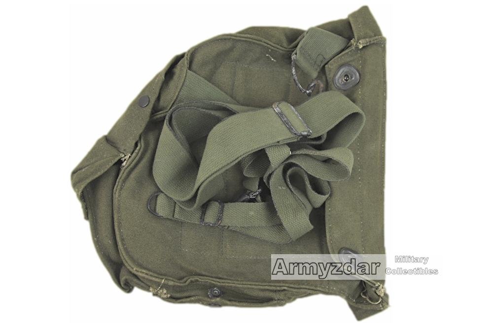 US M17A1 Vietnam Gas mask bag — image 2