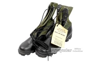 US Jungle boots '9 R'