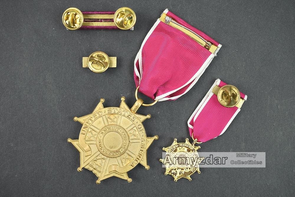 US Army medale Legion of Merit in box — image 2