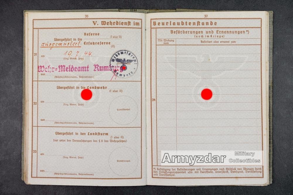 WH Wehrpaß „6./Pz.Ausb.Abt.18' — image 11