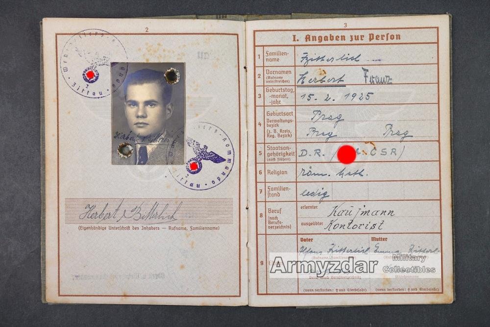 WH Wehrpaß „6./Pz.Ausb.Abt.18' — image 3