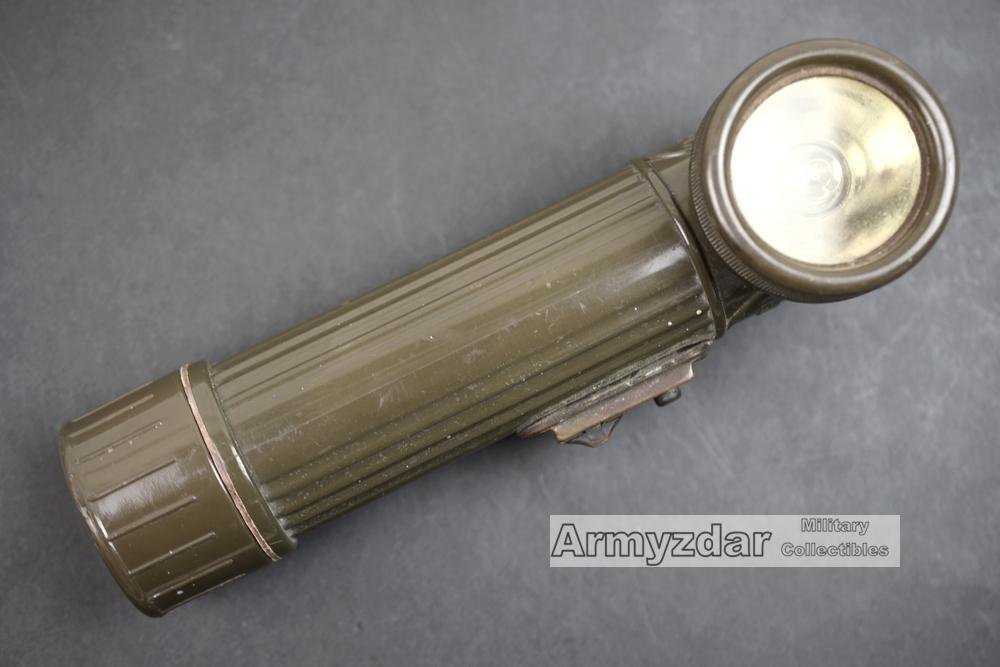 WW2 US Flashlight TL-122-C — image 4