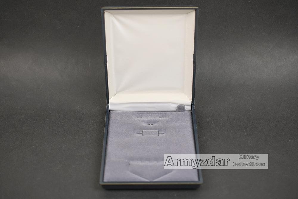 U.S. Army Commendation Medal in box — image 4
