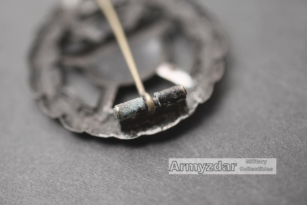 WW1 Verwundetenabzeichen in schwarz 'cut out' — image 5