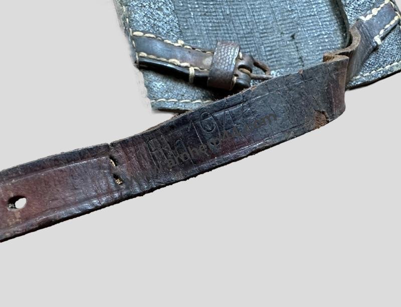 German WWII Entrenching Tool Carrier Case 1944 — image 5