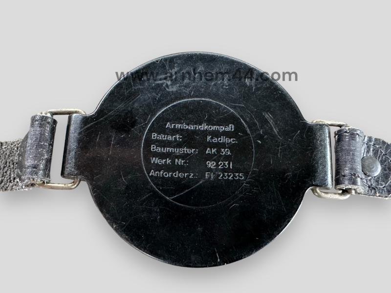Luftwaffe Armband Kompass — image 4