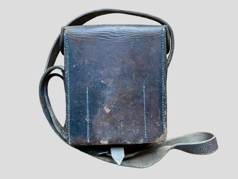 German WWII MG 13 Gunner's Pouch — image 3