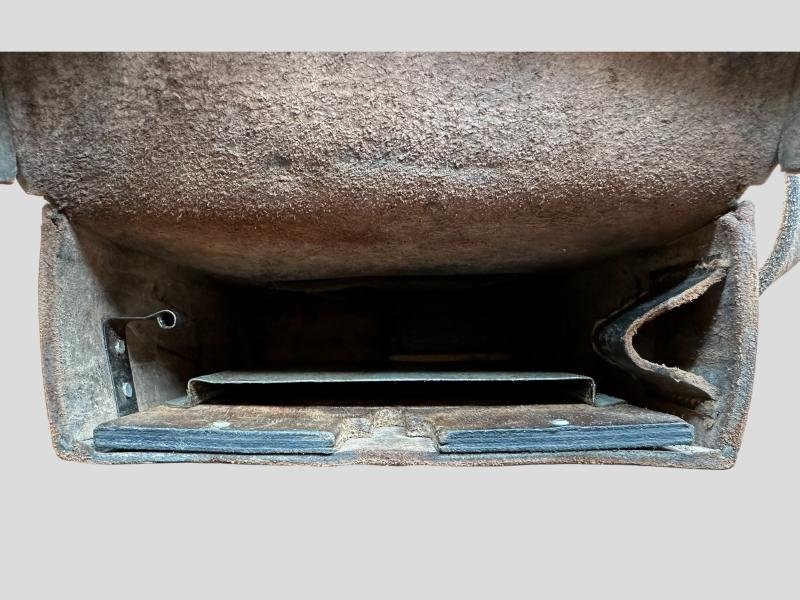 German WWII MG 13 Gunner's Pouch — image 8