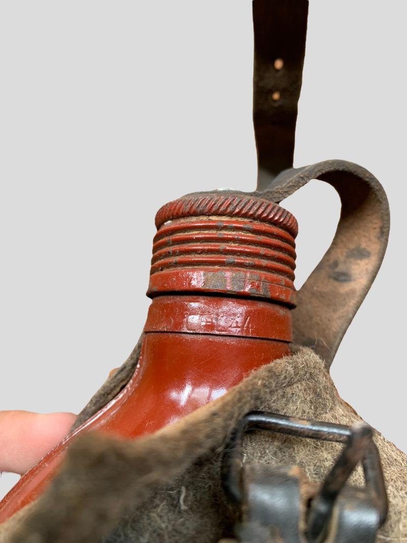 WH (HEER) M31 Canteen and Cup — image 5