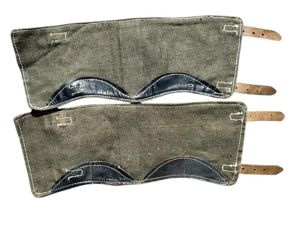 WH (HEER) pair of gaiters