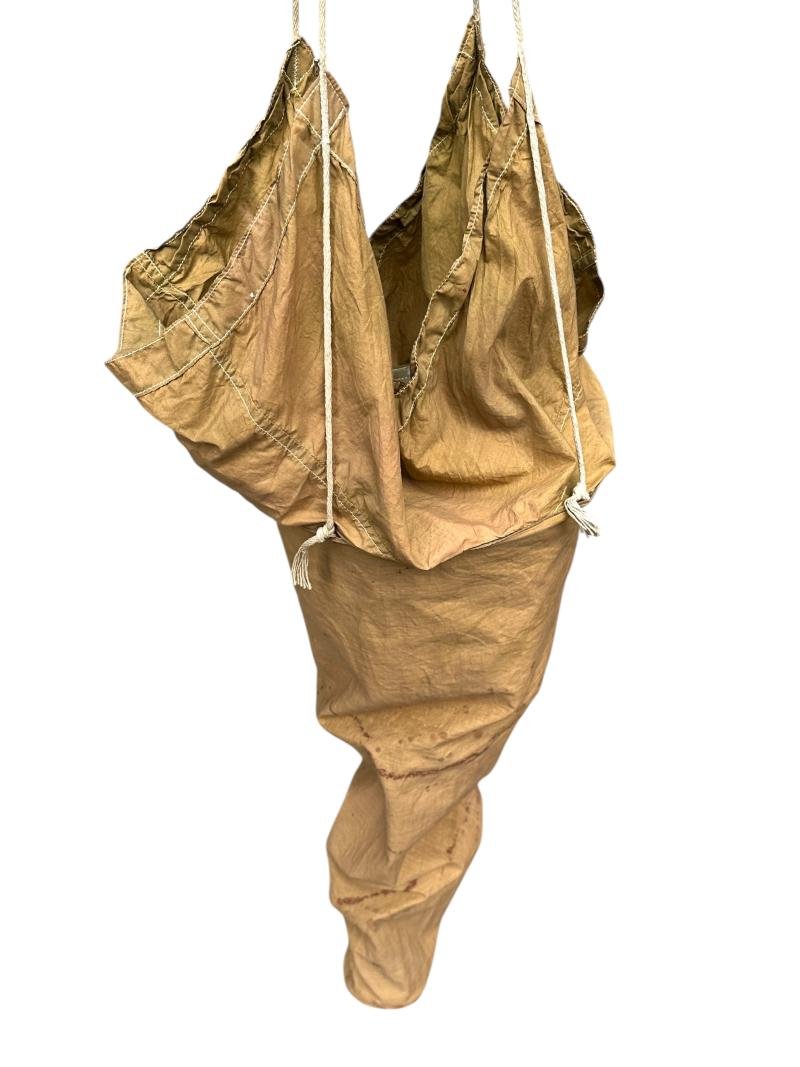 British WW2 Early Parachute-Extractor — image 7