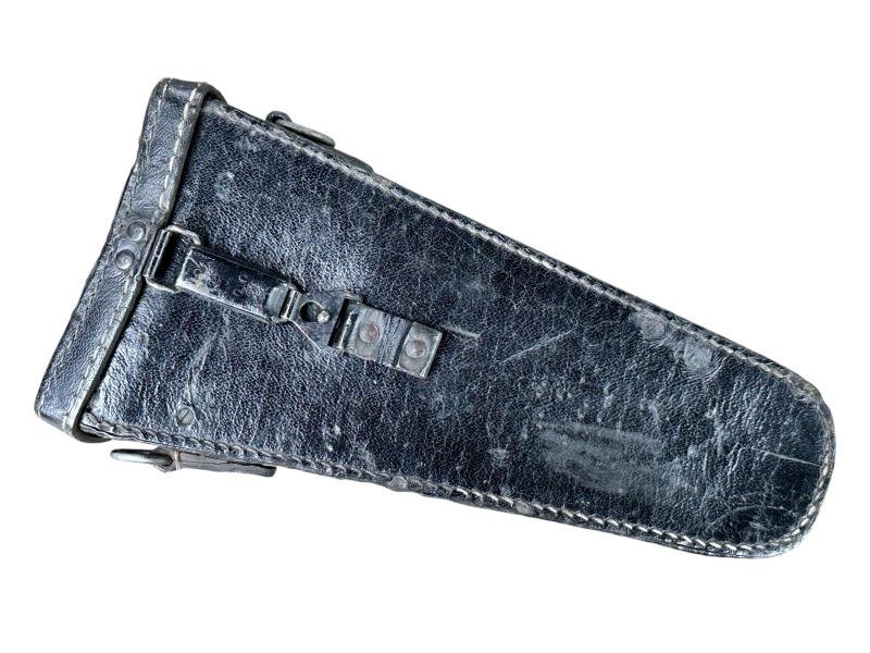 Wehrmacht 'Messdreieck 34' in Carrying Pouch — image 10