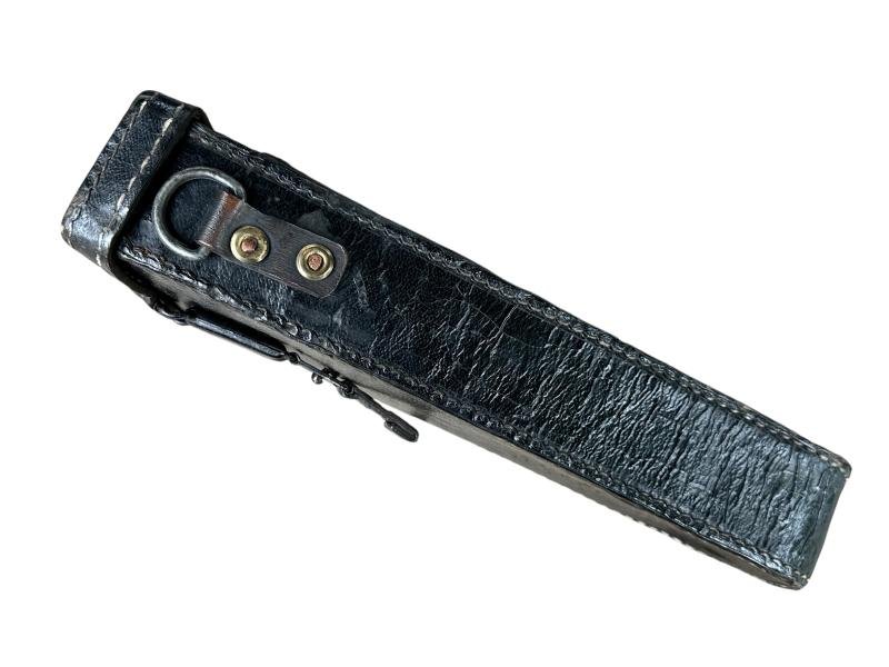 Wehrmacht 'Messdreieck 34' in Carrying Pouch — image 14