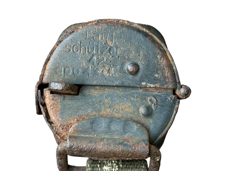 MG 42 Spare Barrel Carrier — image 13